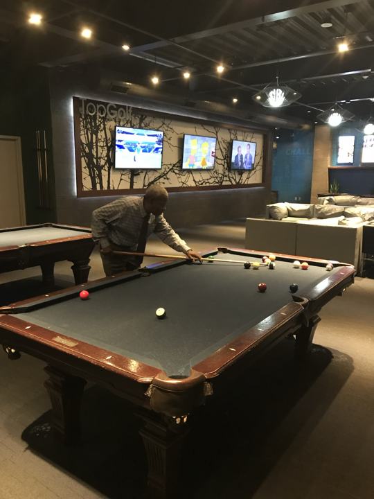 Multi-screen TV wall install, Topgolf lounge